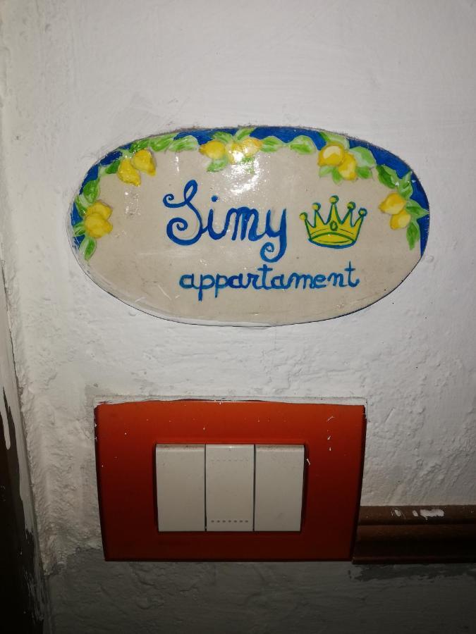 B&B Simy เนเปิลส์ ภายนอก รูปภาพ